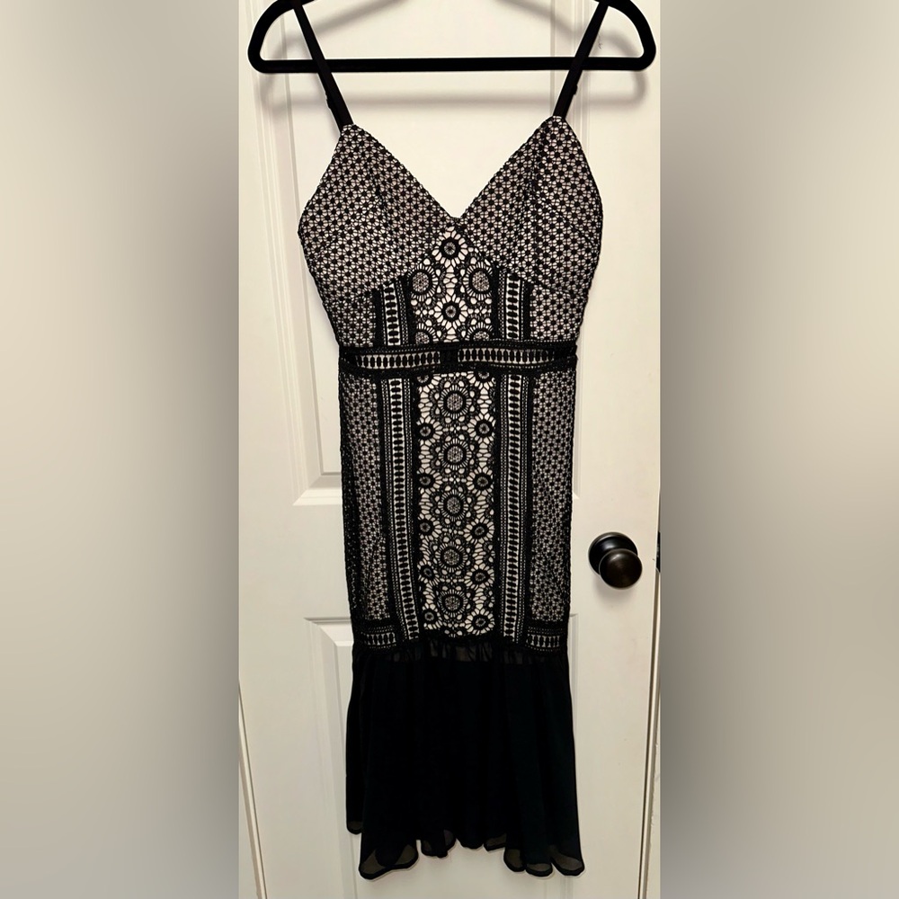 Lace dress size small